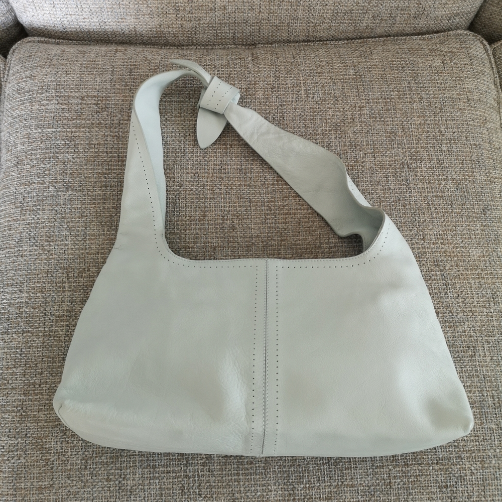Elegant Leather Bag In Pale Robin's Egg Blue 🪺